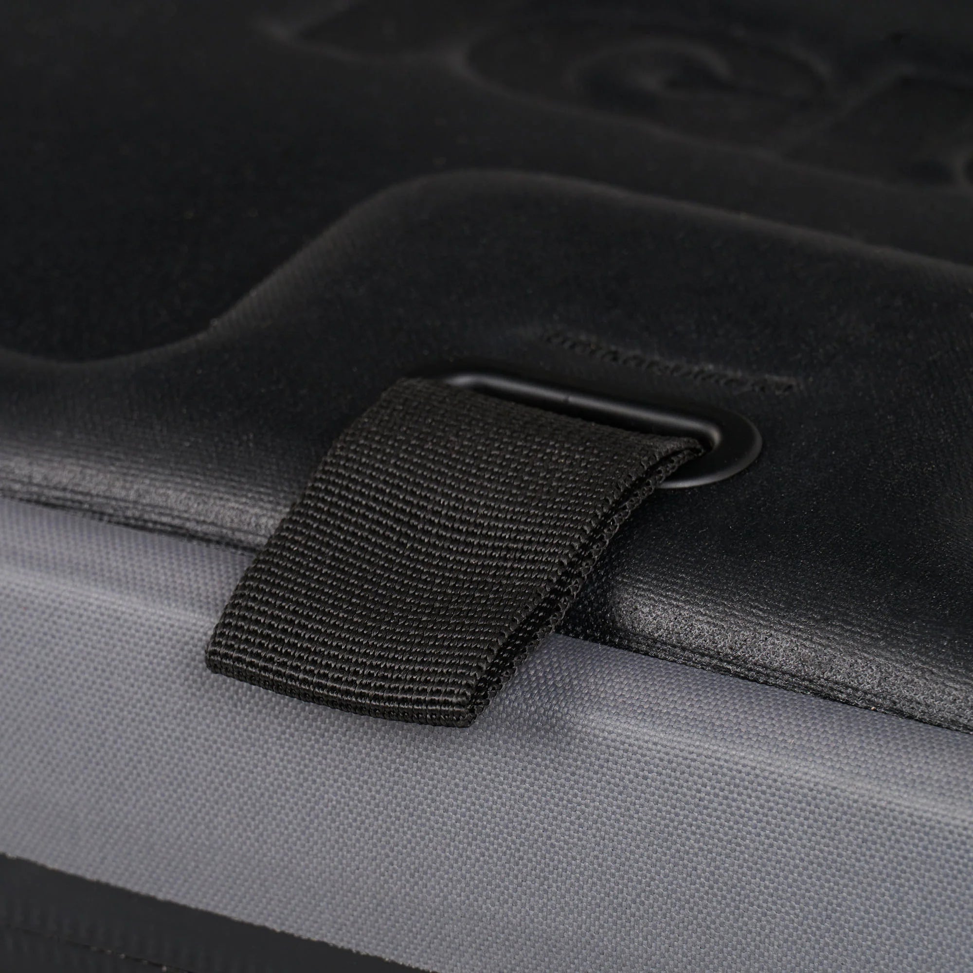 Igloo Insulated Cooler Outdoor Cooler Trailmate® 30-Can Cooler Bag - Image 15