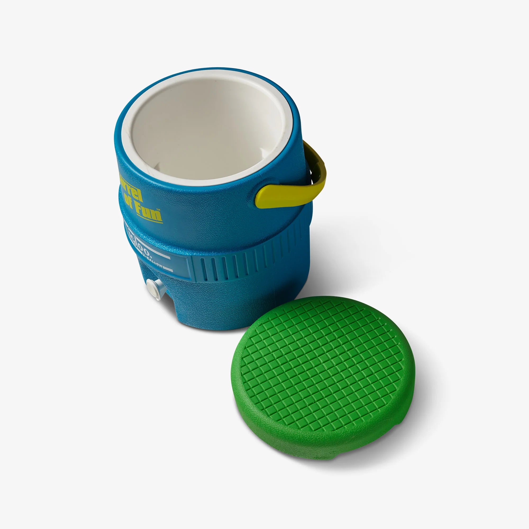 Igloo Insulated Cooler Durable Cooler Retro Barrel of Fun 2 Gallon Jug - Image 64