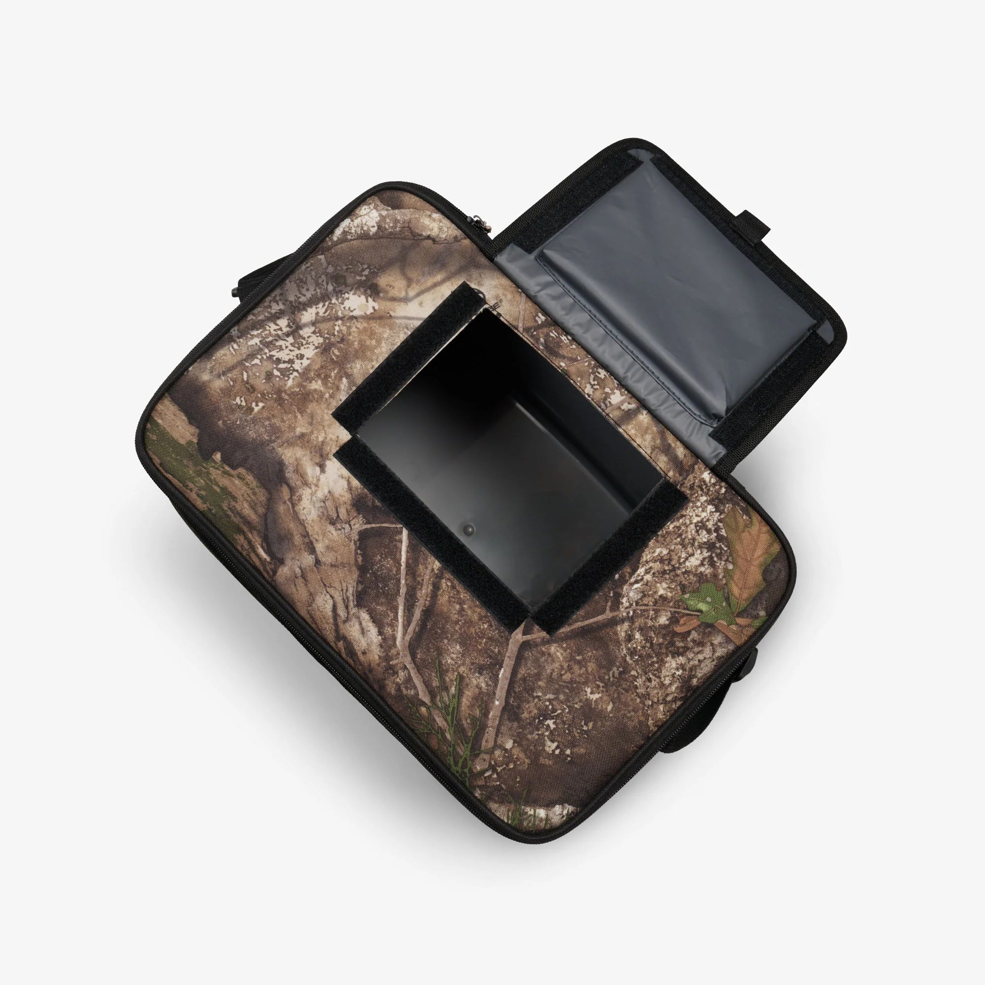 Igloo Insulated Cooler Durable Cooler Realtree APX? HLC 28-Can Bag - Image 5